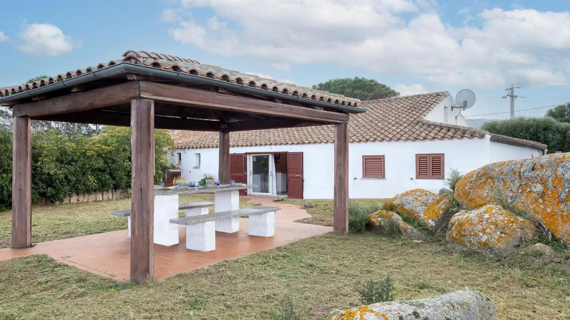 Holiday Home Francesca By Interhome Vignola Mare Italy